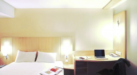 Ibis Milano Centro Hotel Fashion Travel Accessories 1